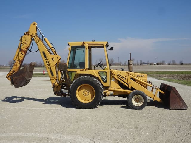 Image of Ford 555A equipment image 3