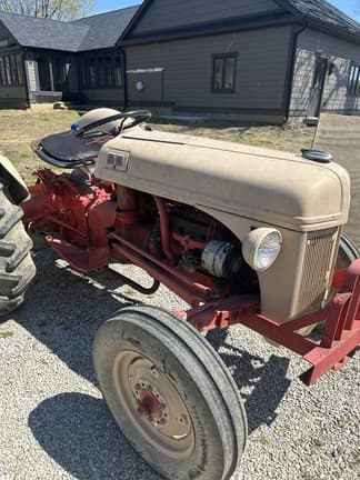 Image of Ford 8N equipment image 3