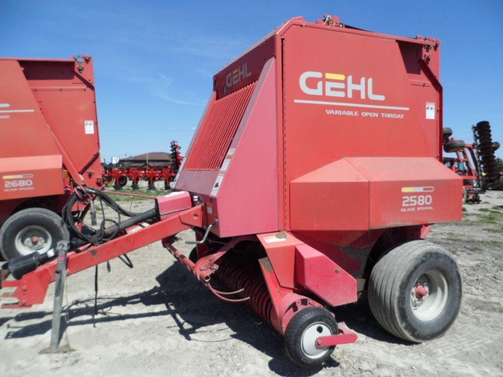 Gehl 2580 Equipment Image0