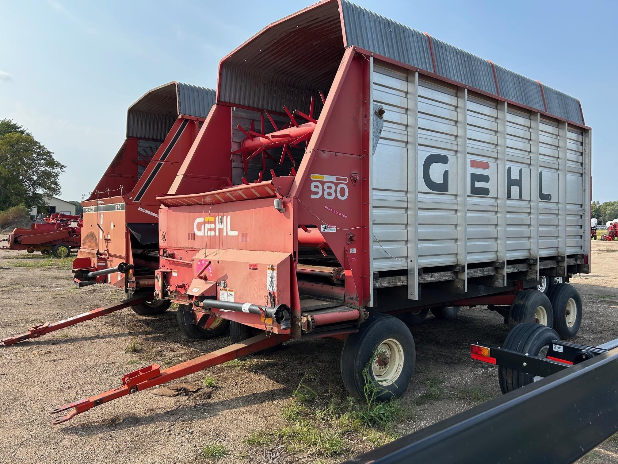 Gehl 980 Equipment Image0