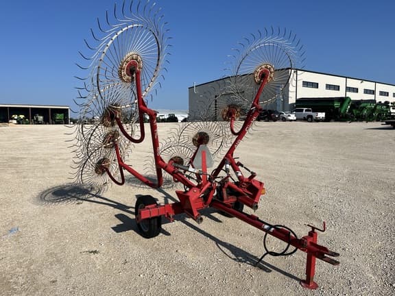 Image of Gehl WR418 equipment image 1