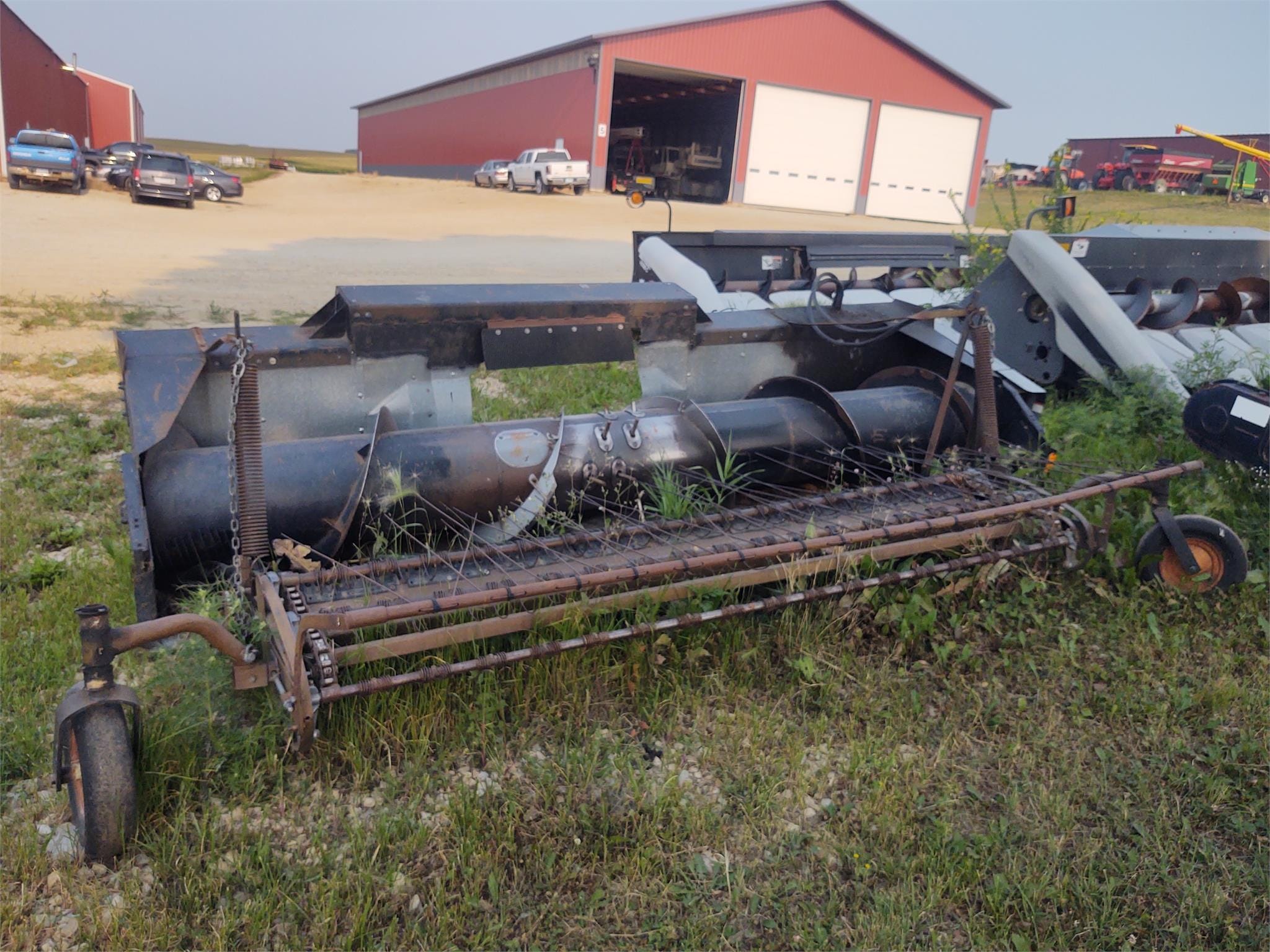 Gleaner 313 Equipment Image0