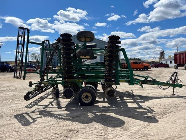 Image of Great Plains 2400TM equipment image 3
