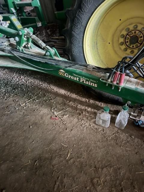 Great Plains 2400TM Equipment Image0