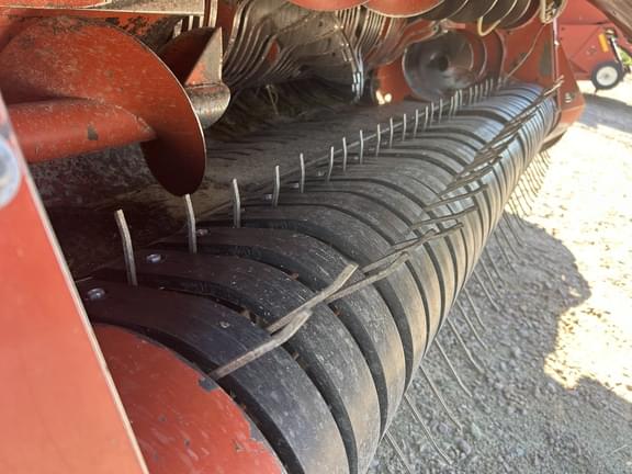 Image of Hesston 4790 equipment image 4