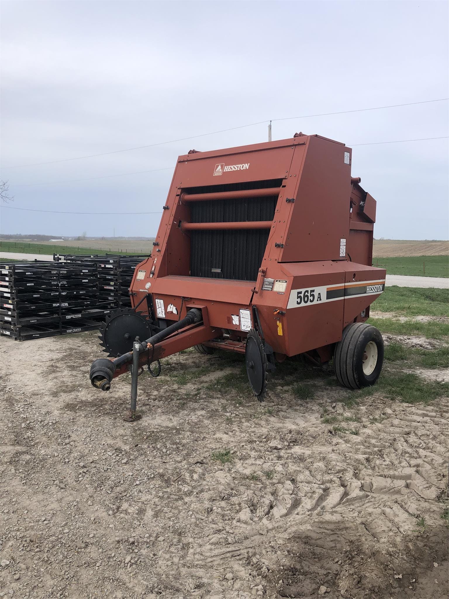 Hesston 565A Equipment Image0