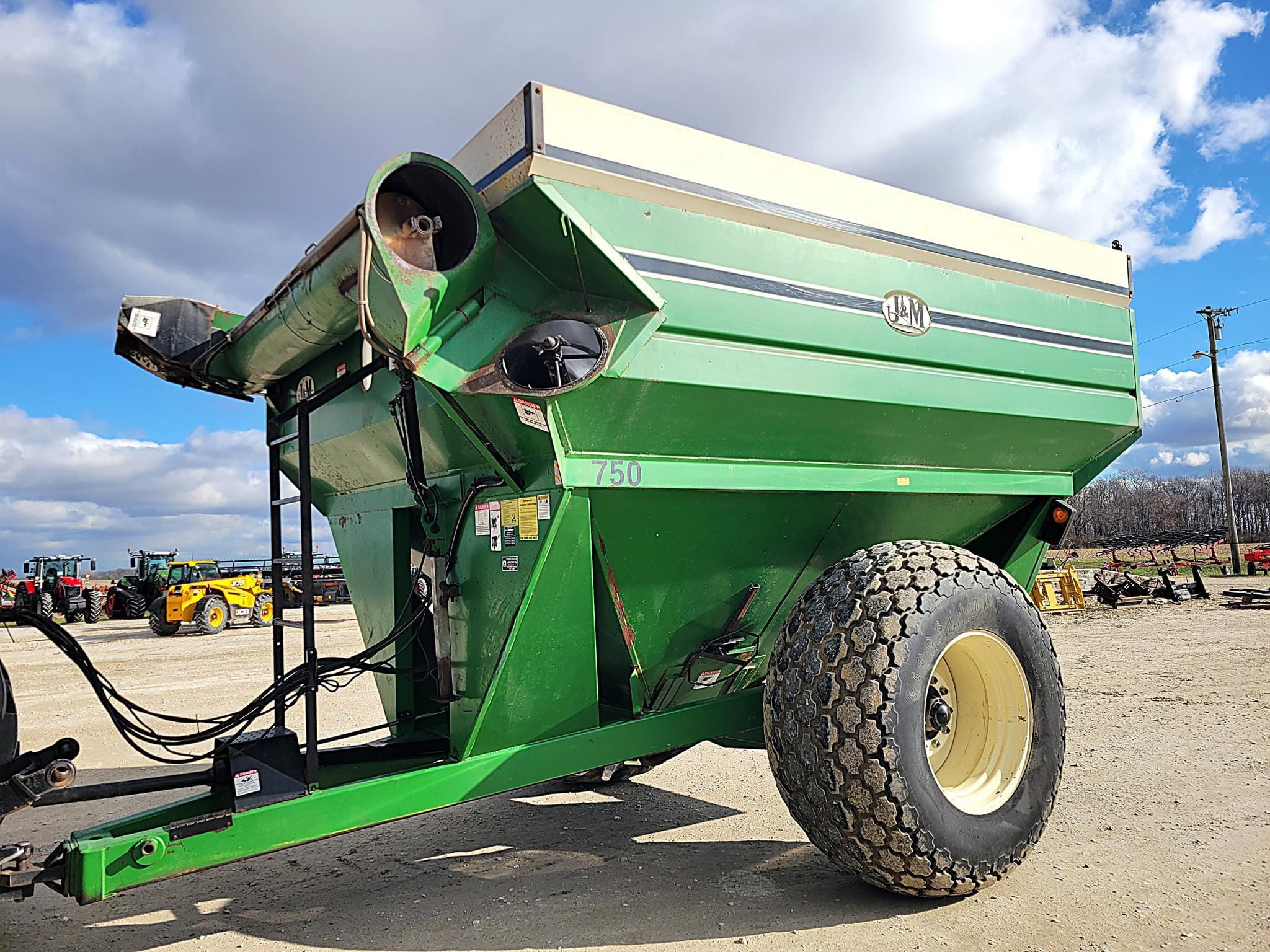 J&M 750-16 Equipment Image0