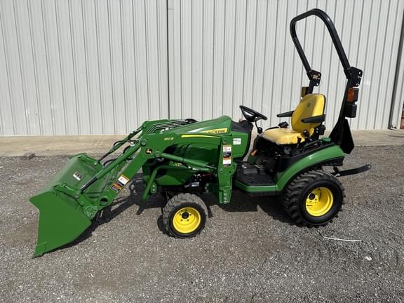 Image of John Deere 1025R equipment image 1
