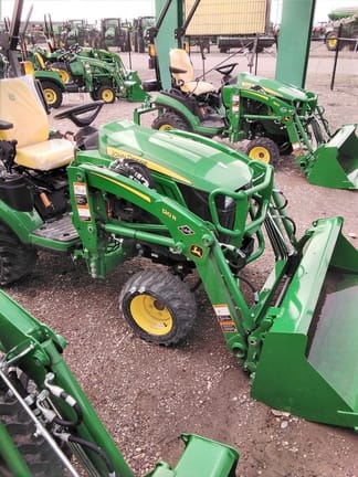 John Deere 1025R Equipment Image0