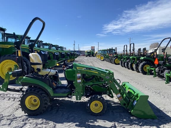Image of John Deere 1025R equipment image 1