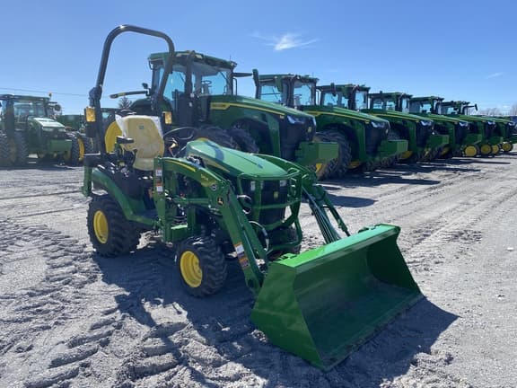 Image of John Deere 1025R equipment image 2