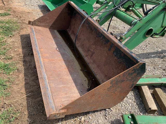 Image of John Deere 148 equipment image 3