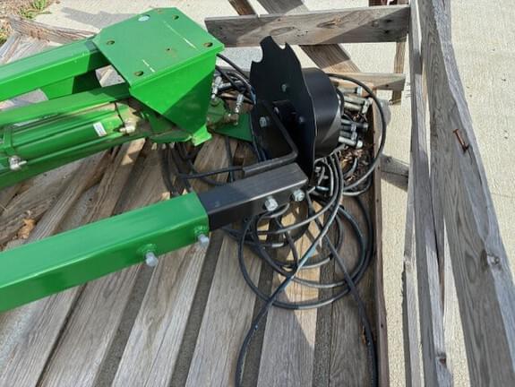 Image of John Deere 1590 equipment image 2