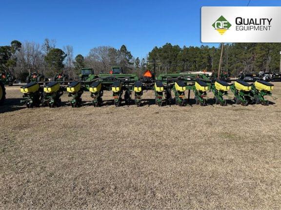 Image of John Deere 1720 Primary image