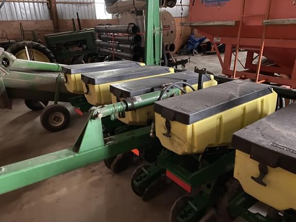 Image of John Deere 1730 equipment image 1