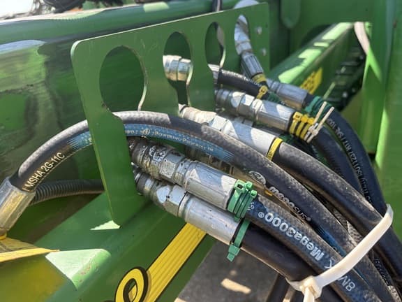 Image of John Deere 1790 equipment image 4