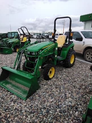 Image of John Deere 2032R equipment image 2
