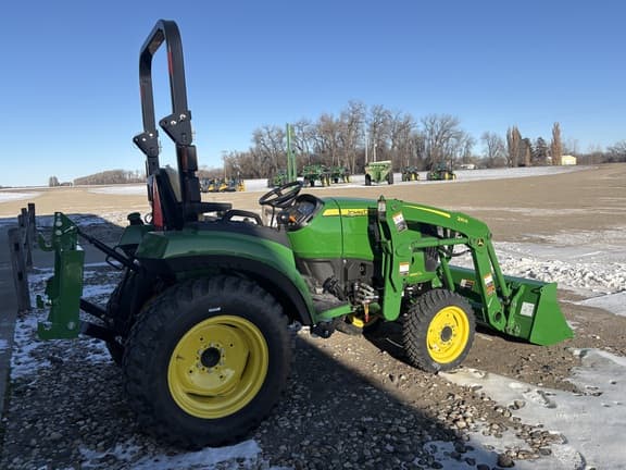 Image of John Deere 2038R equipment image 3