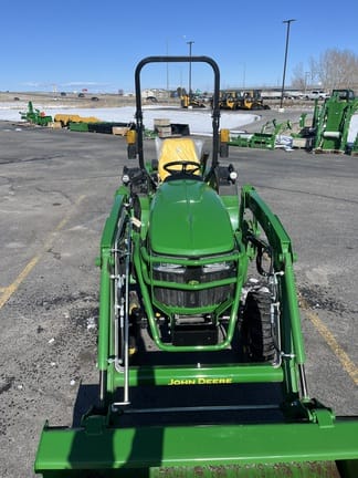 John Deere 2038R Equipment Image0