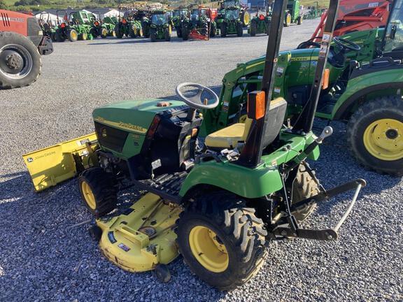 Image of John Deere 2210 equipment image 2