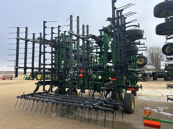 Image of John Deere 2230FH Image 1