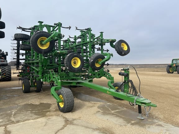 John Deere 2230FH Equipment Image0