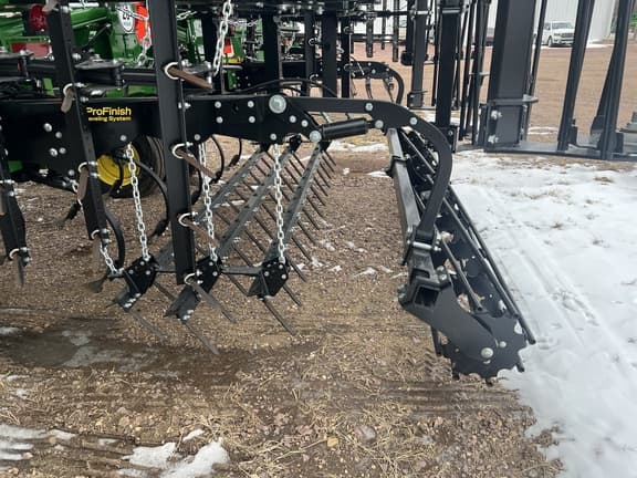 Image of John Deere 2230FH equipment image 4