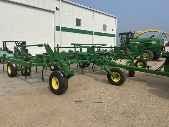 2025 John Deere 2430 Equipment Image0