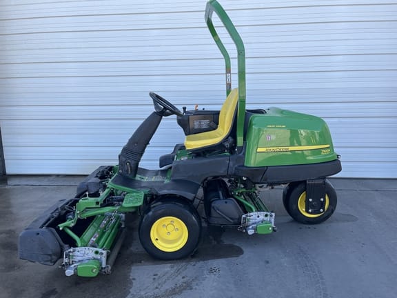John Deere 2500B Equipment Image0