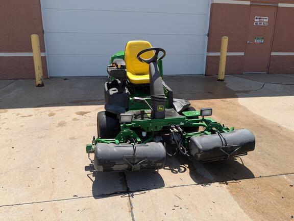 Image of John Deere 2500E equipment image 1