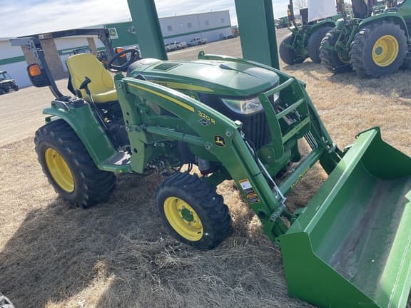 Image of John Deere 3039R equipment image 1