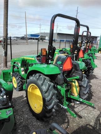 Image of John Deere 3043D equipment image 2