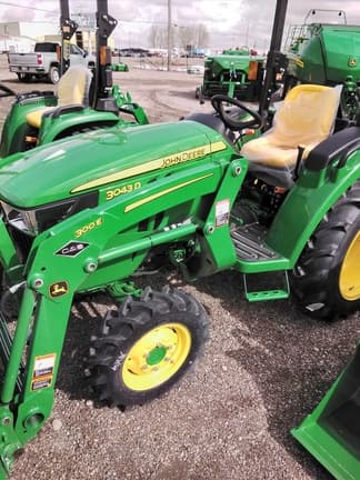 Image of John Deere 3043D equipment image 1