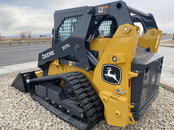 Image of John Deere 317G equipment image 2