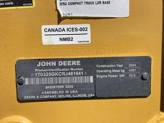 Image of John Deere 325G equipment image 4