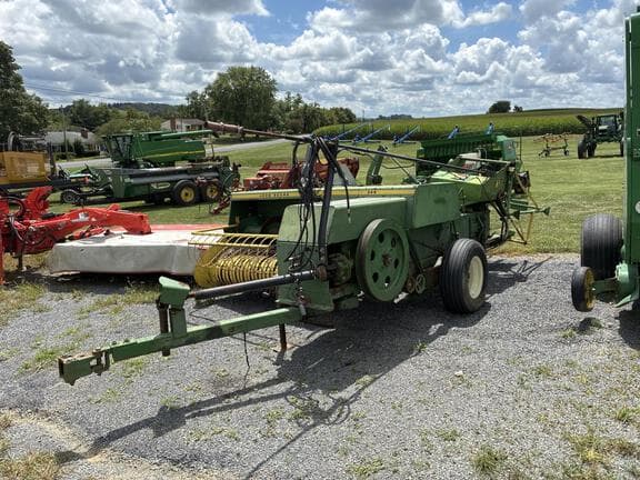Image of John Deere 346 equipment image 3