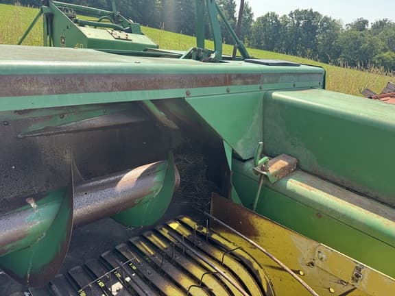 Image of John Deere 348 equipment image 4