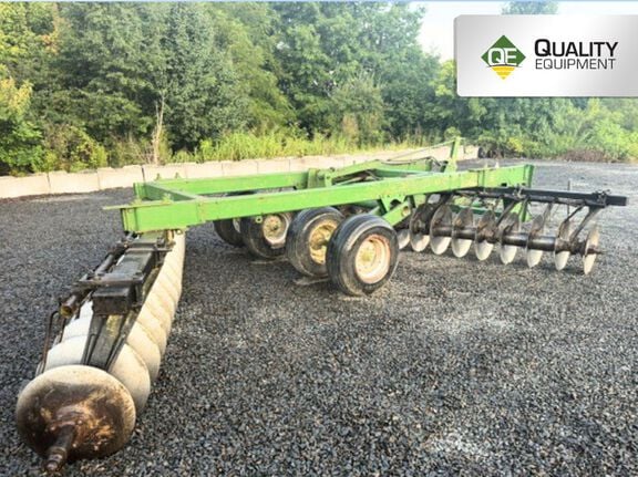 John Deere 355 Equipment Image0