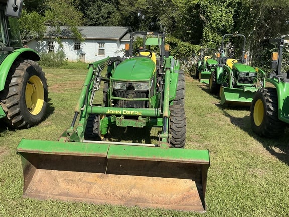 John Deere 4052M Equipment Image0
