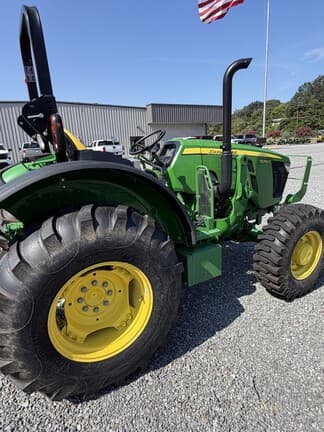 Image of John Deere 5050E equipment image 4