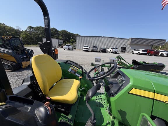 Image of John Deere 5050E equipment image 3