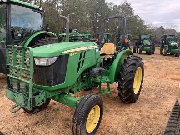 Image of John Deere 5055E equipment image 1