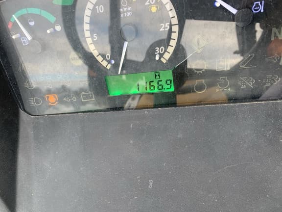 Image of John Deere 5055E equipment image 4