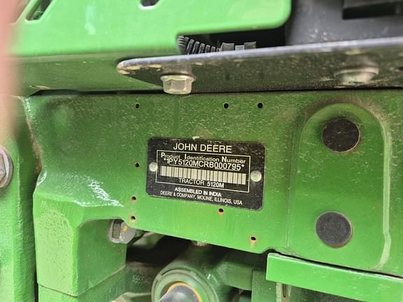 Image of John Deere 5120M equipment image 3