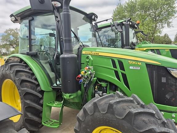 Image of John Deere 5120M equipment image 2
