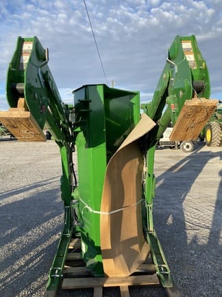 John Deere 540R Equipment Image0