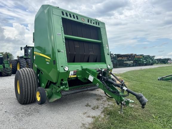Image of John Deere 560M equipment image 4