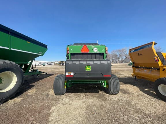 Image of John Deere 561M equipment image 3