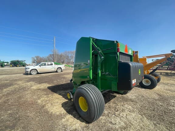 Image of John Deere 561M equipment image 4