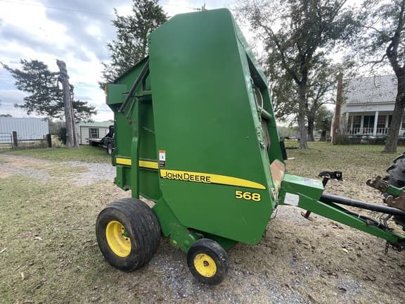Image of John Deere 568 equipment image 4